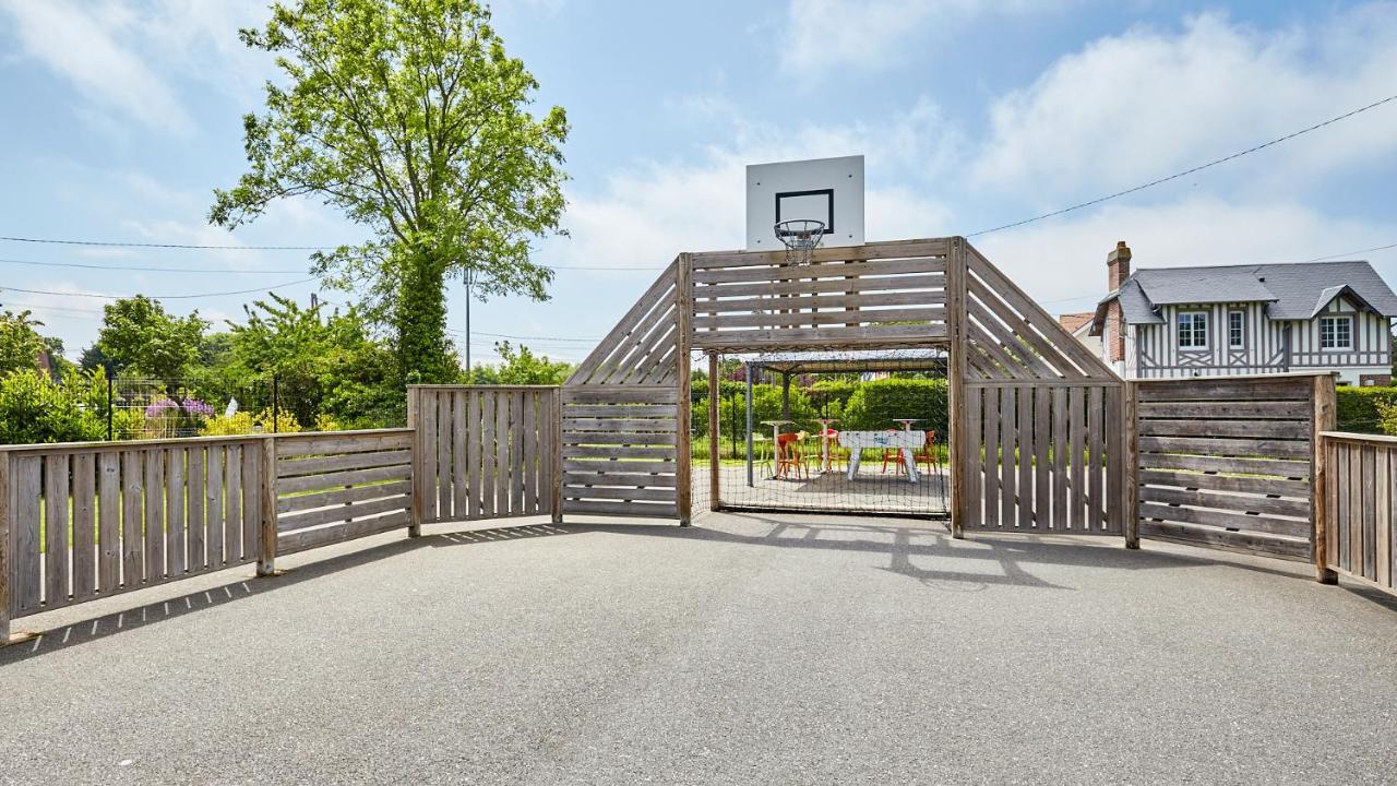 Vacancéole - Le Domaine de la Corniche - Deauville Sud Auberville Exterior foto